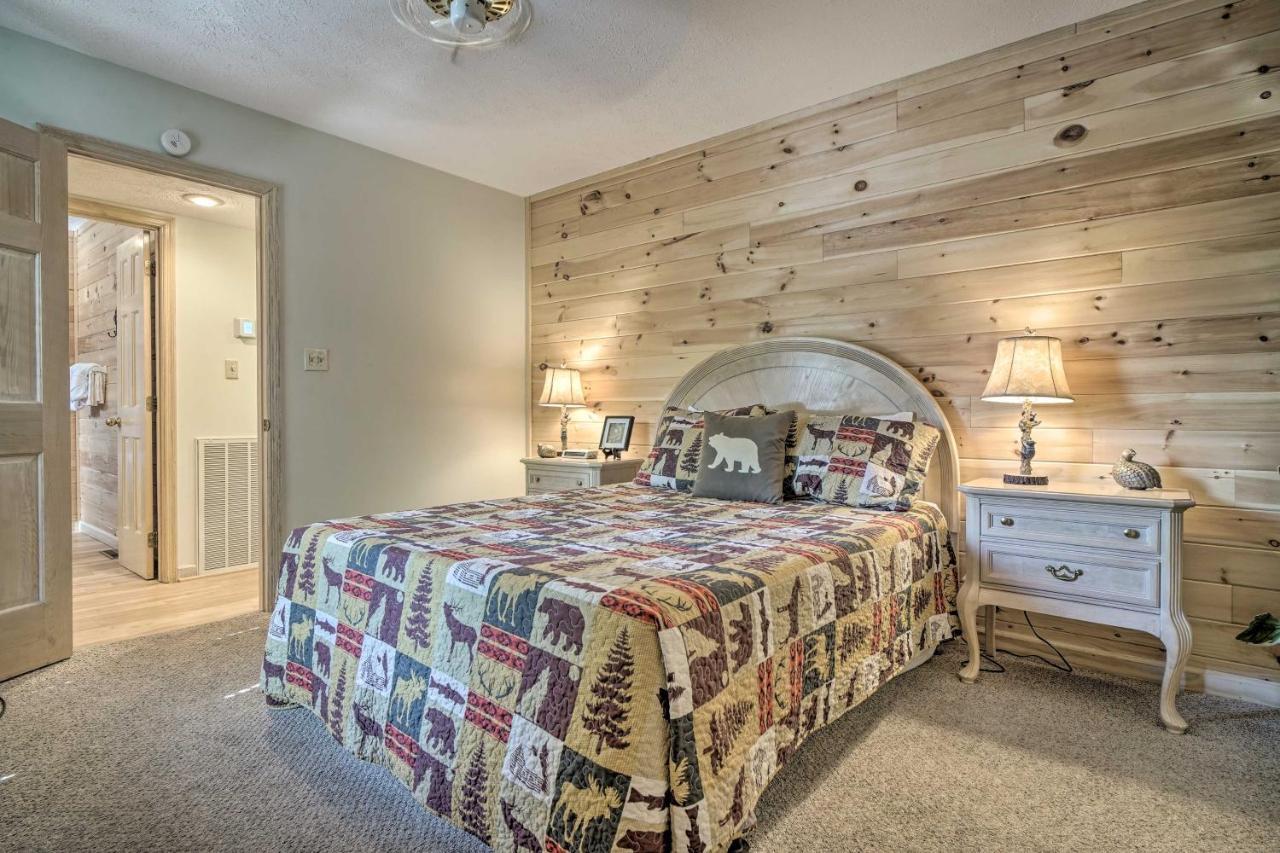 Rustic Pigeon Forge Home With Private Hot Tub! Экстерьер фото